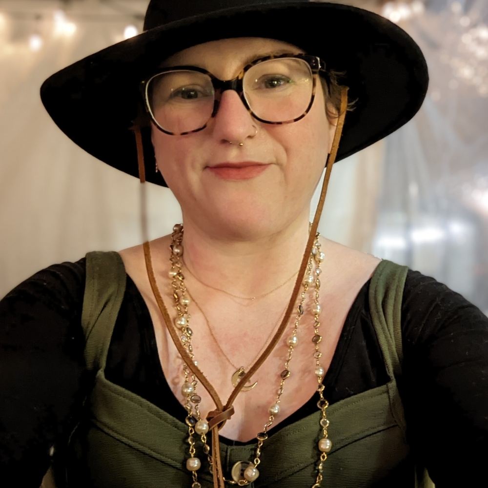 Meet your Posher, Stephanie
